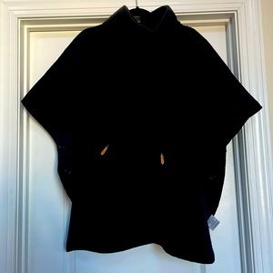 Dudley Stephens black Sherpa fleece “Cooper Field” poncho